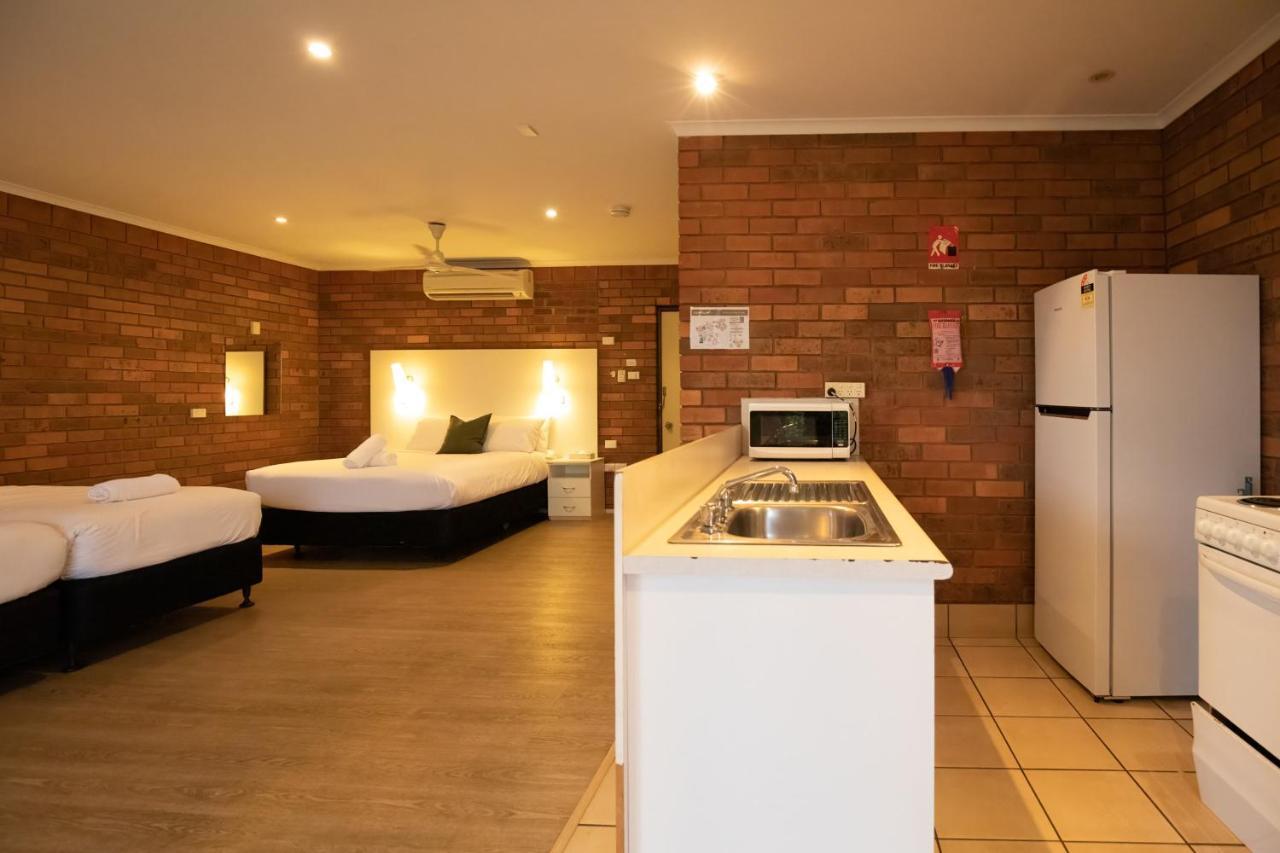 Contour Hotel Катерін Екстер'єр фото